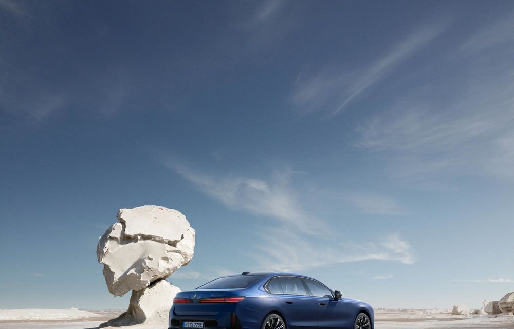 Noul BMW Seria 7 facelift: ecran pentru pasager și 727 km autonomie pentru versiunea electrică - Poza 6