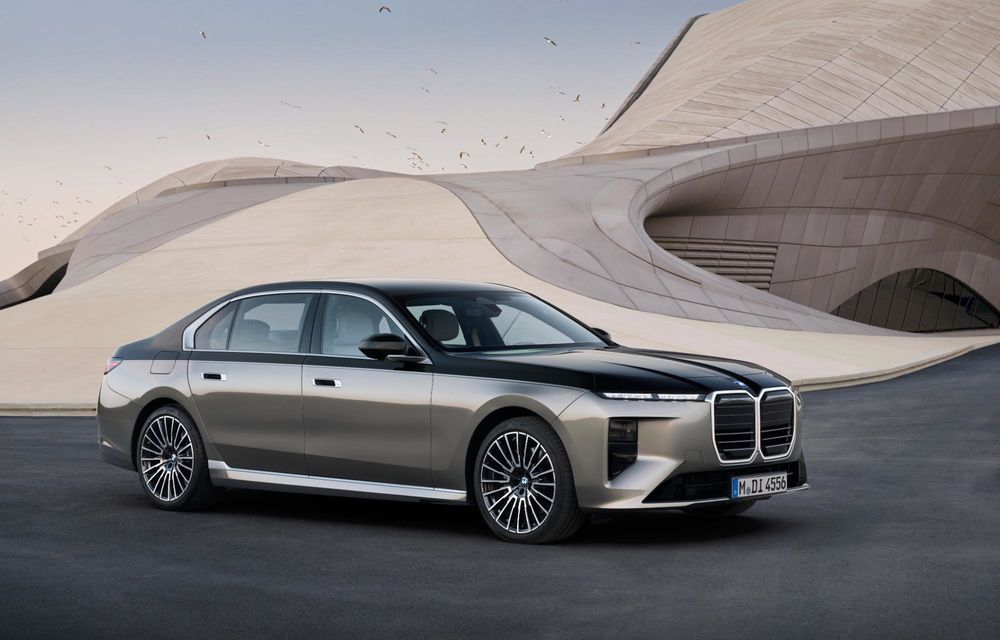 Noul BMW Seria 7 facelift: ecran pentru pasager și 727 km autonomie pentru versiunea electrică - Poza 4