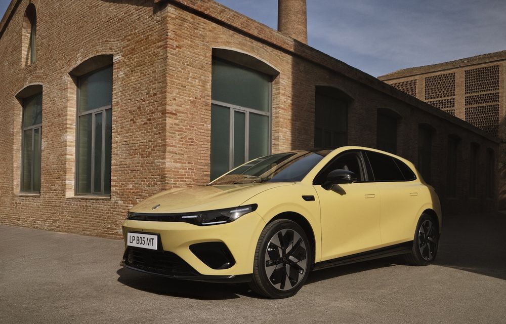 Chinezii de la Leapmotor lansează electricul B05 în Europa: 218 CP și 482 km autonomie - Poza 1