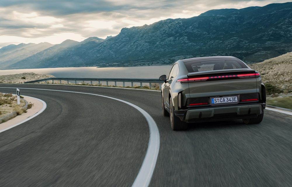 Noul Porsche Cayenne Coupe Electric: până la 1.156 CP și 809 km autonomie - Poza 10