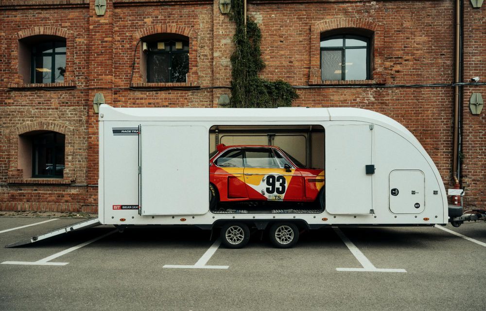 Primul BMW Art Car a fost prezentat în România: 3.0 CSL pictat de Alexander Calder - Poza 12