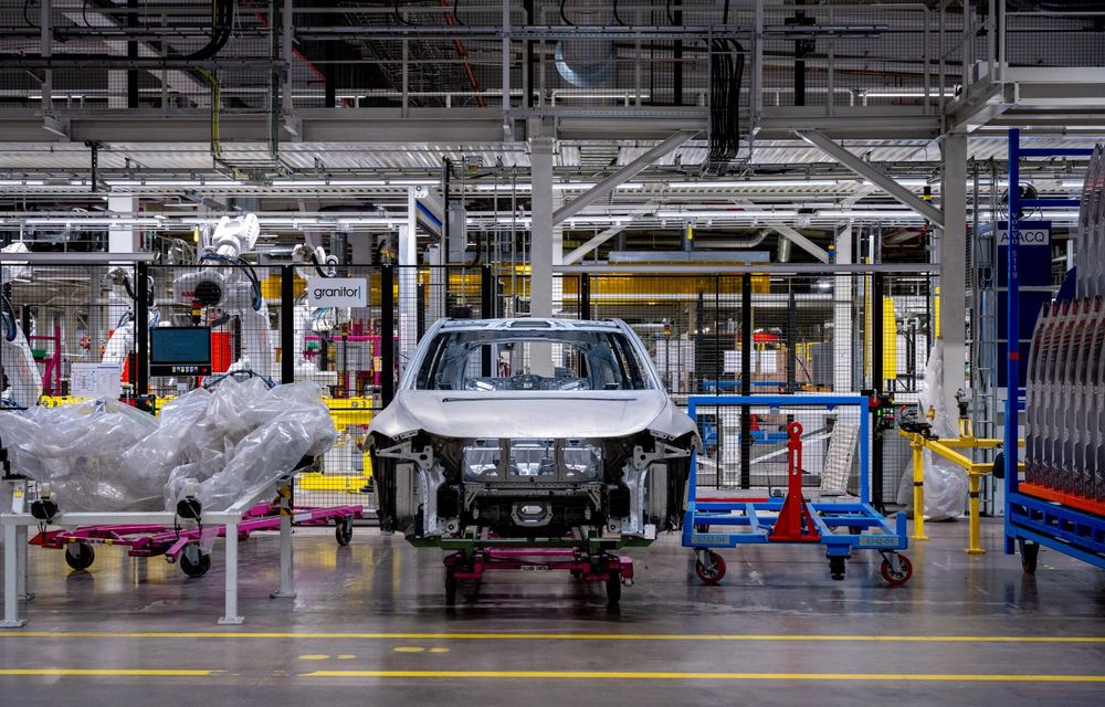 Volvo demarează producția lui EX60 la uzina din Torslanda, Suedia - Poza 3