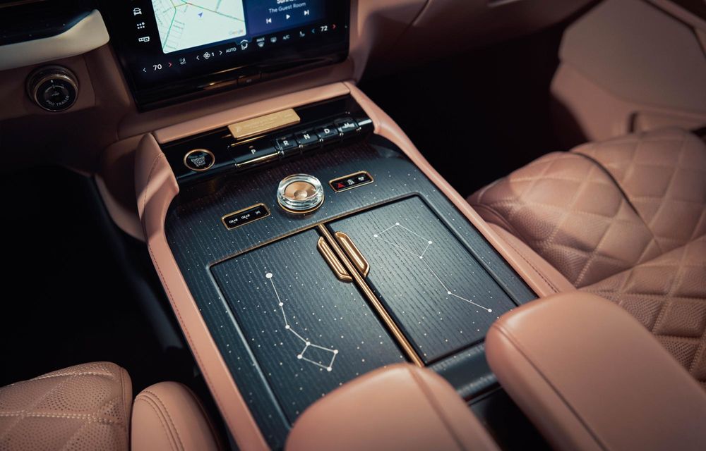 Lincoln: model unicat Navigator creat special pentru Serena Williams - Poza 7