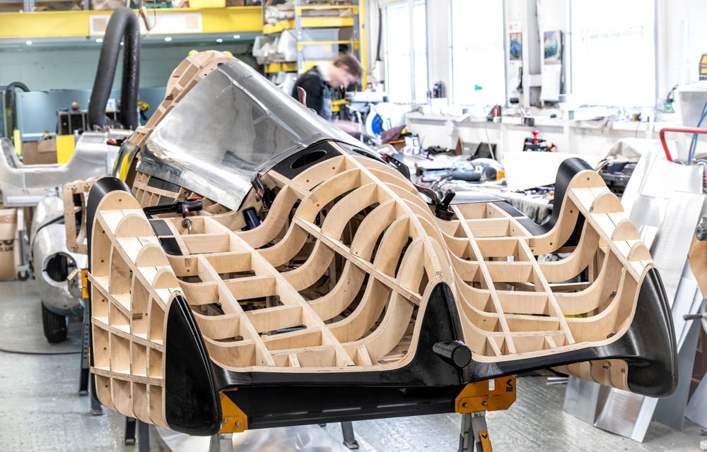 Audi readuce la viață o mașină care a stabilit un record de viteză în anii ’30 - Poza 18