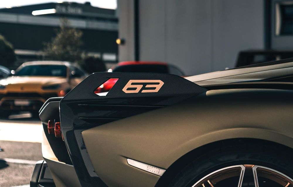 Lamborghini la aniversare: marca italiană împlinește 63 de ani - Poza 1