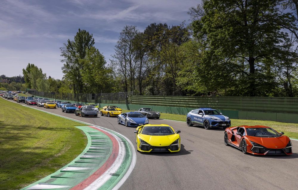 Lamborghini la aniversare: marca italiană împlinește 63 de ani - Poza 3