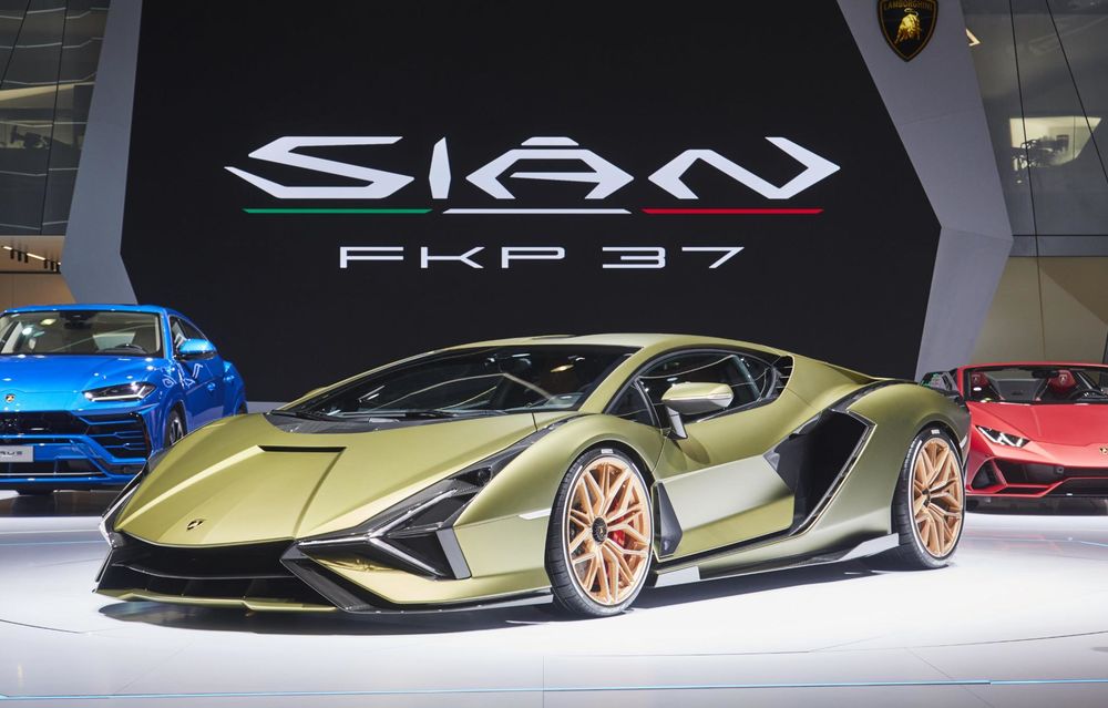 Lamborghini la aniversare: marca italiană împlinește 63 de ani - Poza 15