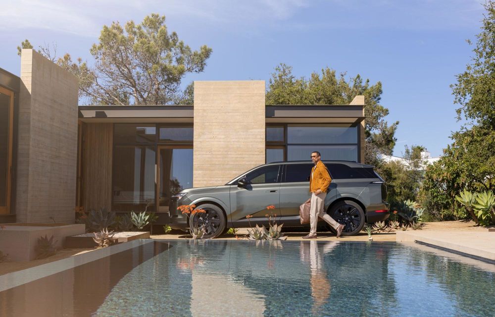 Noul Lexus TZ, primul SUV electric cu 6 locuri al mărcii: simulează sunetele unui motor V10 - Poza 13
