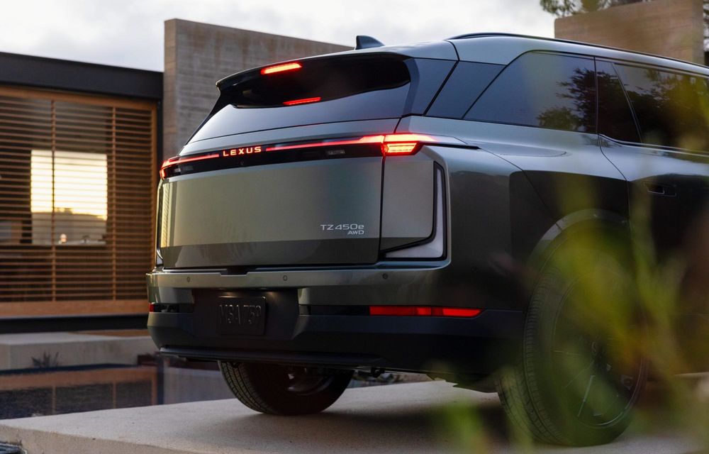 Noul Lexus TZ, primul SUV electric cu 6 locuri al mărcii: simulează sunetele unui motor V10 - Poza 26