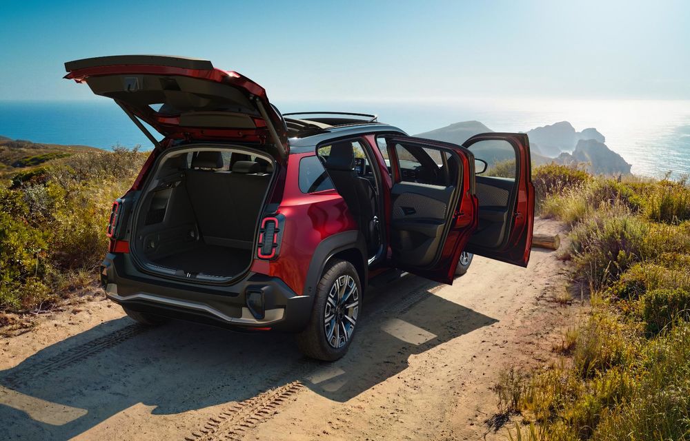 Noul Renault 4 Plein Sud: versiune cu plafon retractabil din pânză - Poza 5