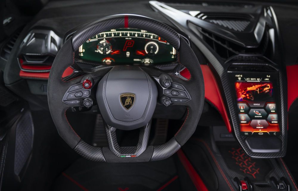 Cea mai puternică decapotabilă din istoria Lamborghini: doar 15 exemplare - Poza 14