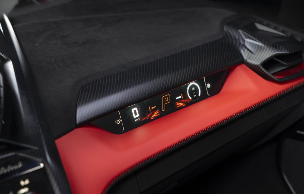 Cea mai puternică decapotabilă din istoria Lamborghini: doar 15 exemplare - Poza 17