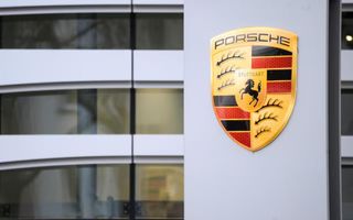 Porsche reduce peste 500 de locuri de muncă și închide trei subsidiare