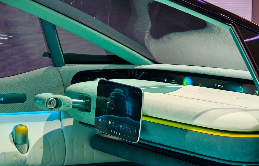 BYD și viitorul mobilității de familie: conceptul Ocean-V, prezentat la Beijing - Poza 24 BYD și viitorul mobilității de familie: conceptul Ocean-V, prezentat la Beijing - Poza 24