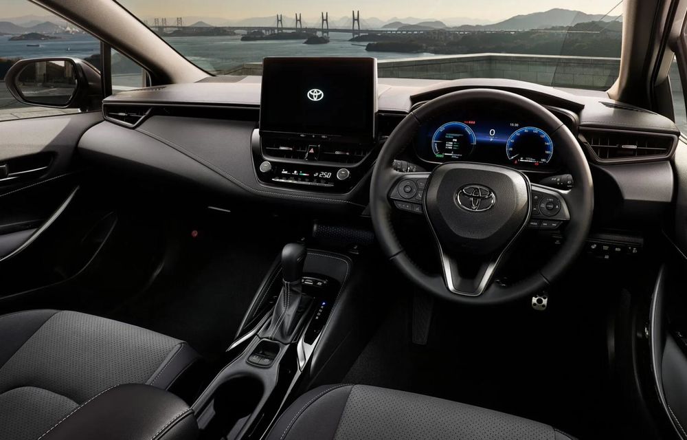 Toyota marchează 60 de ani de Corolla prin lansarea unor versiuni aniversare în Japonia - Poza 9