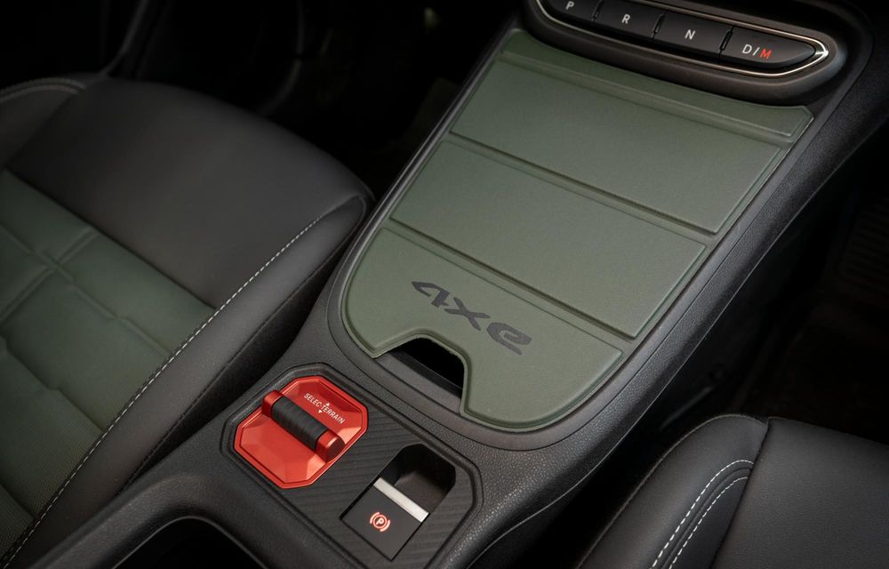 Noul Jeep Avenger facelift: design revizuit și motorizare nouă - Poza 68