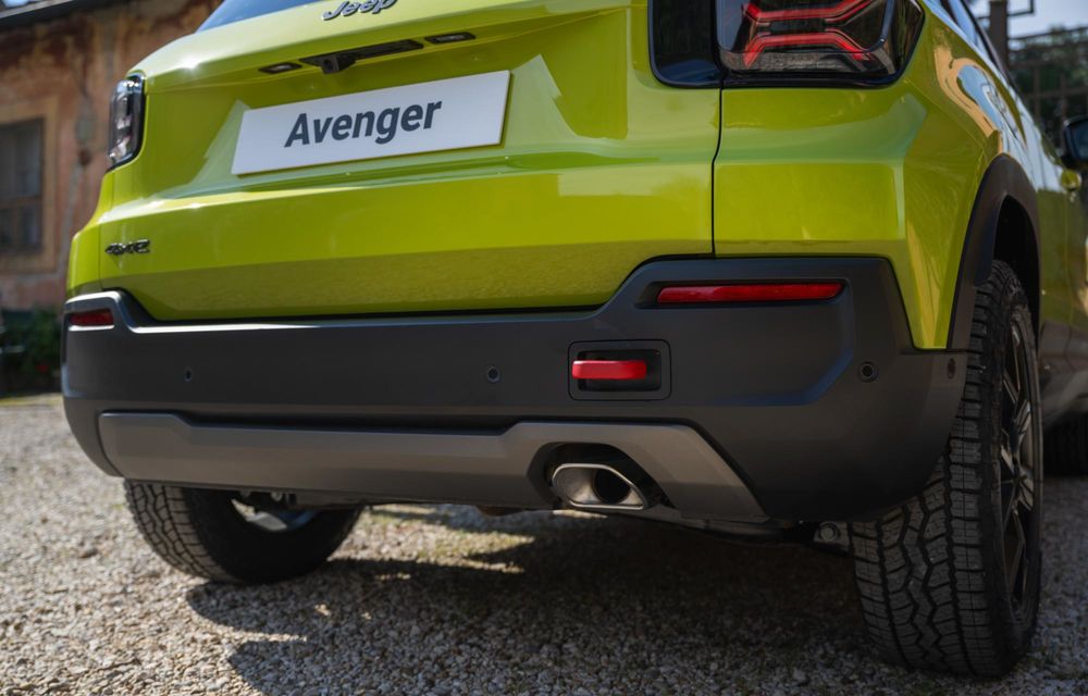 Noul Jeep Avenger facelift: design revizuit și motorizare nouă - Poza 60