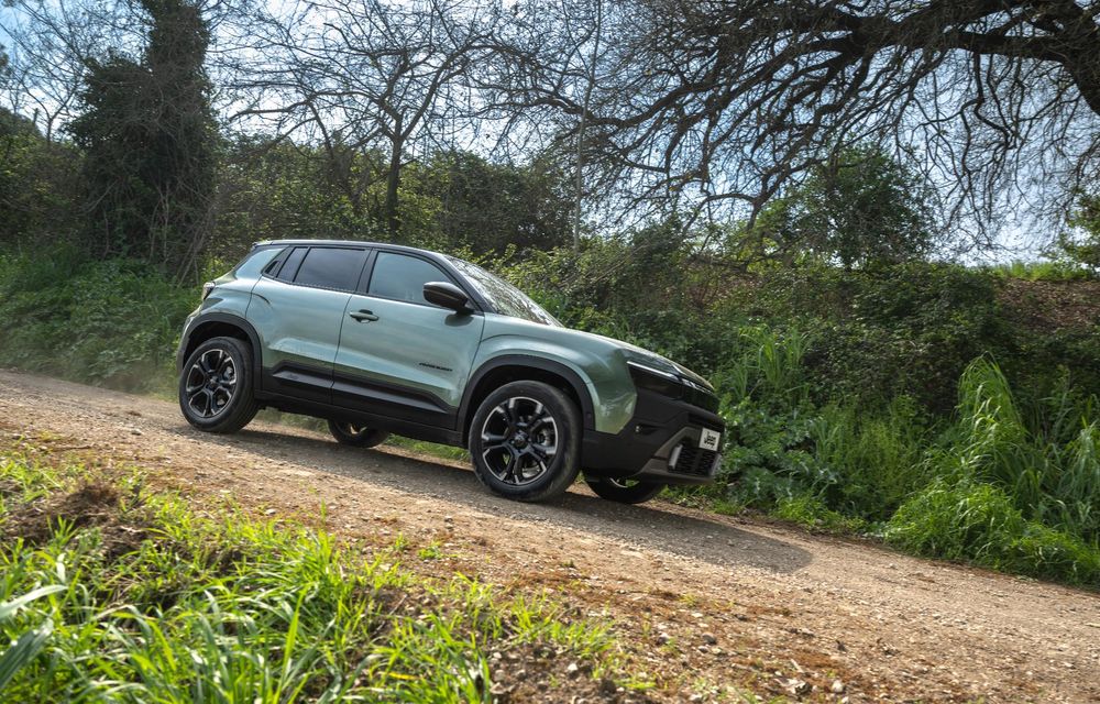 Noul Jeep Avenger facelift: design revizuit și motorizare nouă - Poza 6
