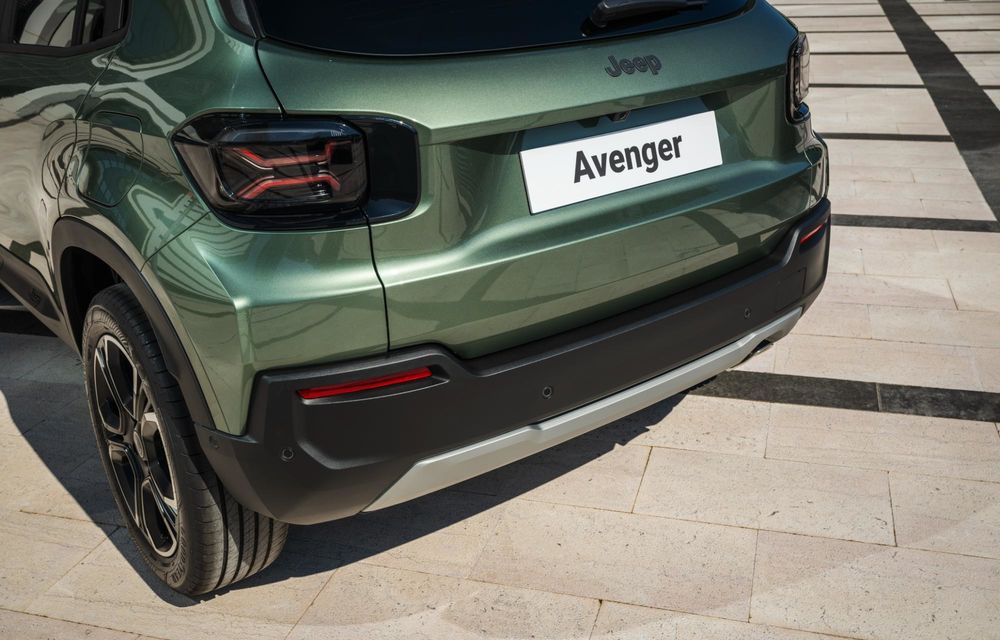 Noul Jeep Avenger facelift: design revizuit și motorizare nouă - Poza 24