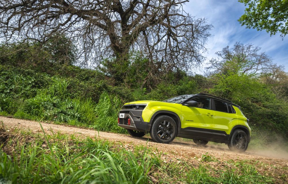 Noul Jeep Avenger facelift: design revizuit și motorizare nouă - Poza 42