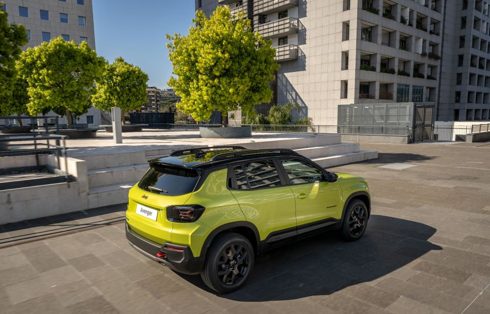 Noul Jeep Avenger facelift: design revizuit și motorizare nouă - Poza 43
