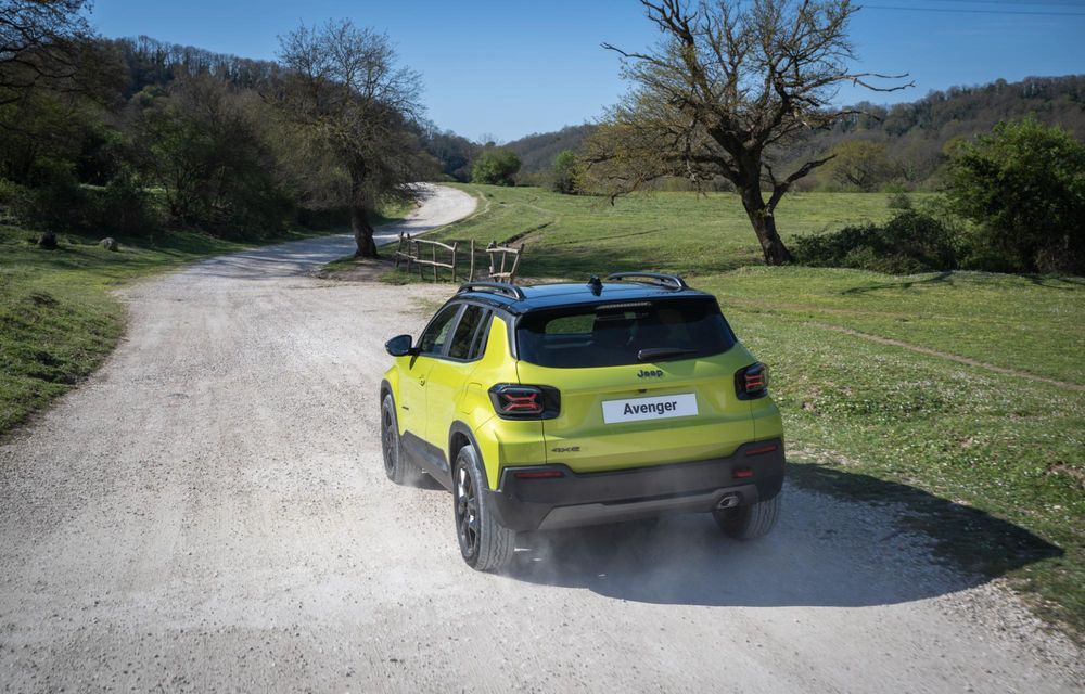 Noul Jeep Avenger facelift: design revizuit și motorizare nouă - Poza 47