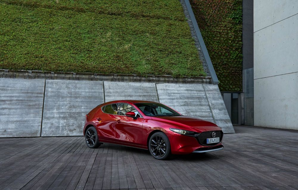 Noutăți pentru Mazda3: faruri LED Matrix și sistem care detectează motociclete - Poza 2
