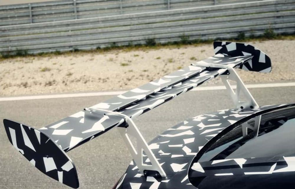 Mercedes-AMG: imagini noi cu un viitor model de performanță Mythos - Poza 5 Mercedes-AMG: imagini noi cu un viitor model de performanță Mythos - Poza 5