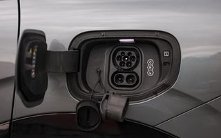 STUDIU: Vânzările globale de mașini electrice și PHEV, în creștere