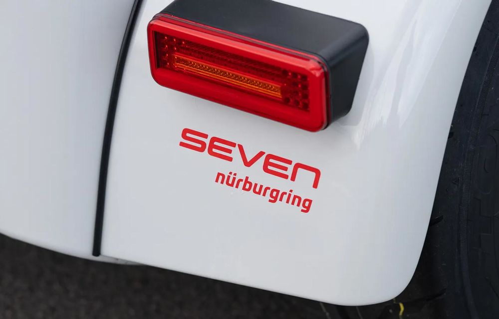 Caterham Seven Nürburgring Edition: ediție limitată aniversară pentru legendarul circuit - Poza 4 Caterham Seven Nürburgring Edition: ediție limitată aniversară pentru legendarul circuit - Poza 4