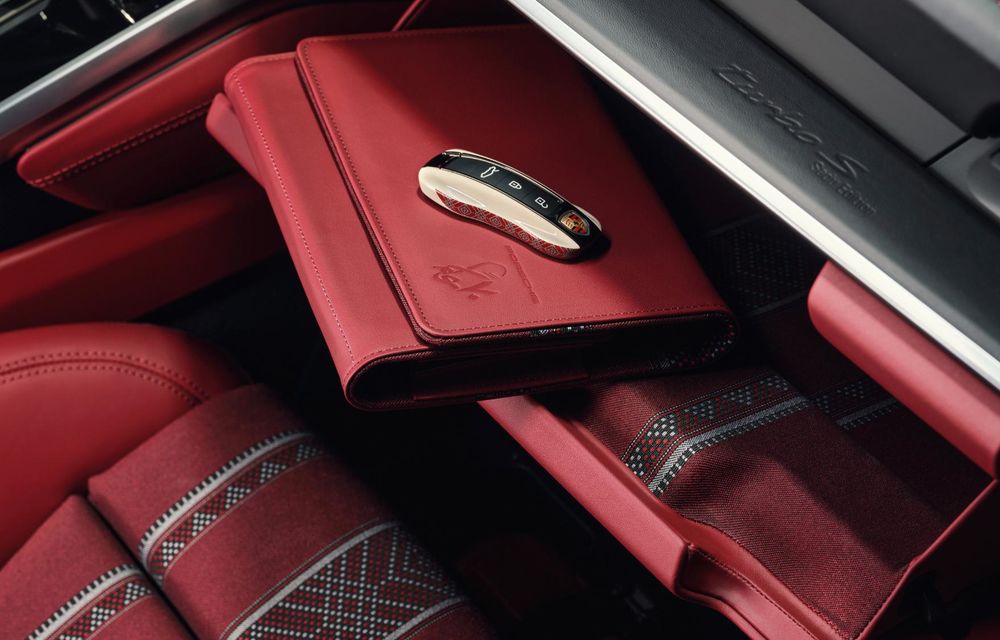 Porsche 911 Turbo S Sadu Edition: ediție limitată la doar 20 de exemplare - Poza 12 Porsche 911 Turbo S Sadu Edition: ediție limitată la doar 20 de exemplare - Poza 12
