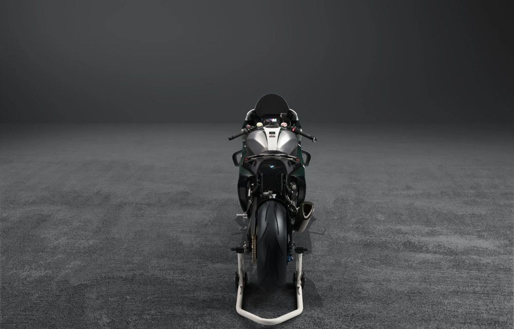 BMW lansează M 1000 RR Isle of Man TT Edition pentru aniversarea de 115 ani a celebrei curse - Poza 5 BMW lansează M 1000 RR Isle of Man TT Edition pentru aniversarea de 115 ani a celebrei curse - Poza 5