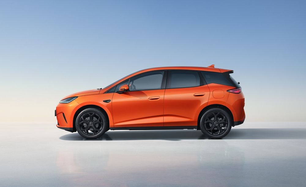 Noul BYD Dolphin G: plug-in hybrid de segment B cu peste 1.000 km autonomie totală - Poza 4 Noul BYD Dolphin G: plug-in hybrid de segment B cu peste 1.000 km autonomie totală - Poza 4
