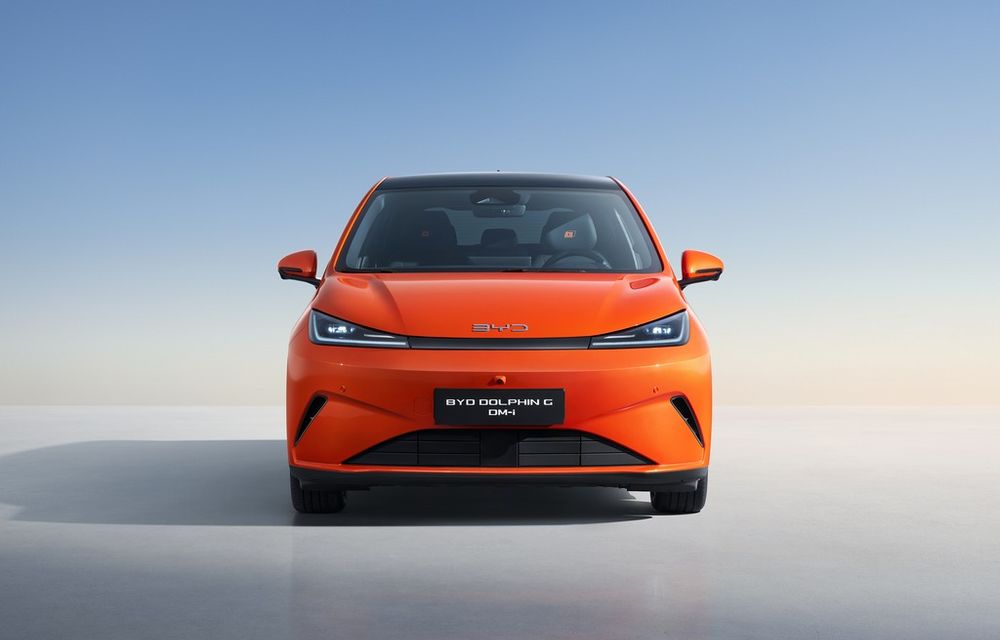 Noul BYD Dolphin G: plug-in hybrid de segment B cu peste 1.000 km autonomie totală - Poza 2 Noul BYD Dolphin G: plug-in hybrid de segment B cu peste 1.000 km autonomie totală - Poza 2