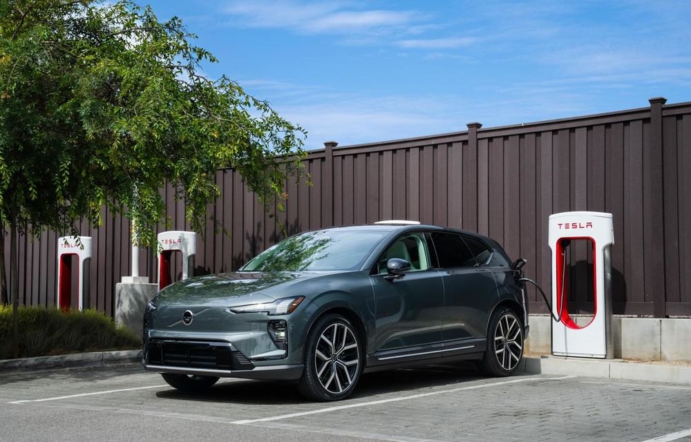 Volvo: mașinile electrice vor putea fi încărcate la stațiile Tesla din Europa - Poza 1 Volvo: mașinile electrice vor putea fi încărcate la stațiile Tesla din Europa - Poza 1