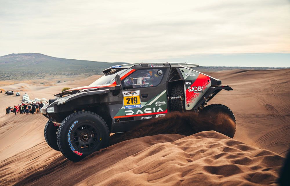 Desafio Ruta 40: Dacia Sandriders urcă pe podium după a 3-a etapă a raliului - Poza 2 Desafio Ruta 40: Dacia Sandriders urcă pe podium după a 3-a etapă a raliului - Poza 2