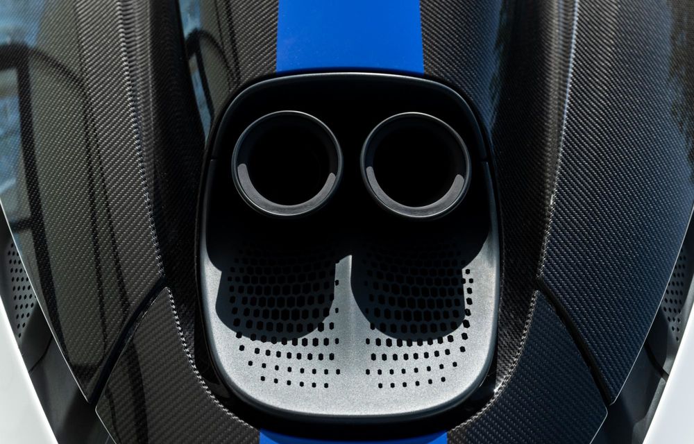 Compania Holand Automotive Group devine importator oficial Aston Martin în România - Poza 6 Compania Holand Automotive Group devine importator oficial Aston Martin în România - Poza 6