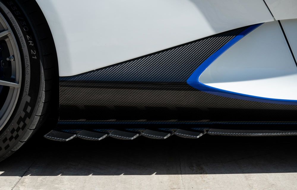 Compania Holand Automotive Group devine importator oficial Aston Martin în România - Poza 10 Compania Holand Automotive Group devine importator oficial Aston Martin în România - Poza 10