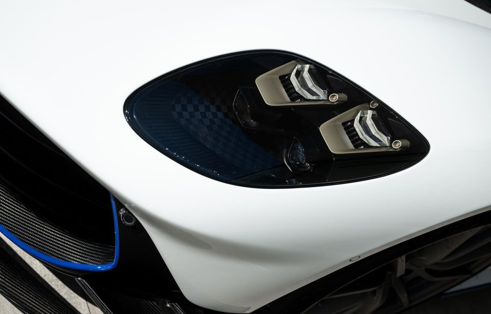 Compania Holand Automotive Group devine importator oficial Aston Martin în România - Poza 11 Compania Holand Automotive Group devine importator oficial Aston Martin în România - Poza 11