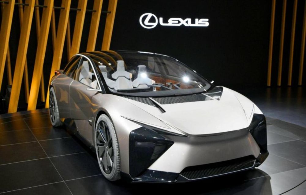 Toyota suspendă dezvoltarea unui nou sedan electric Lexus - Poza 1
