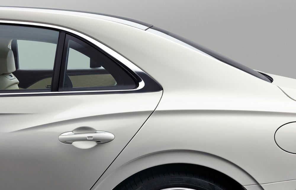 Noul Bentley Flying Spur: design nou al farurilor și versiune de performanță S - Poza 24