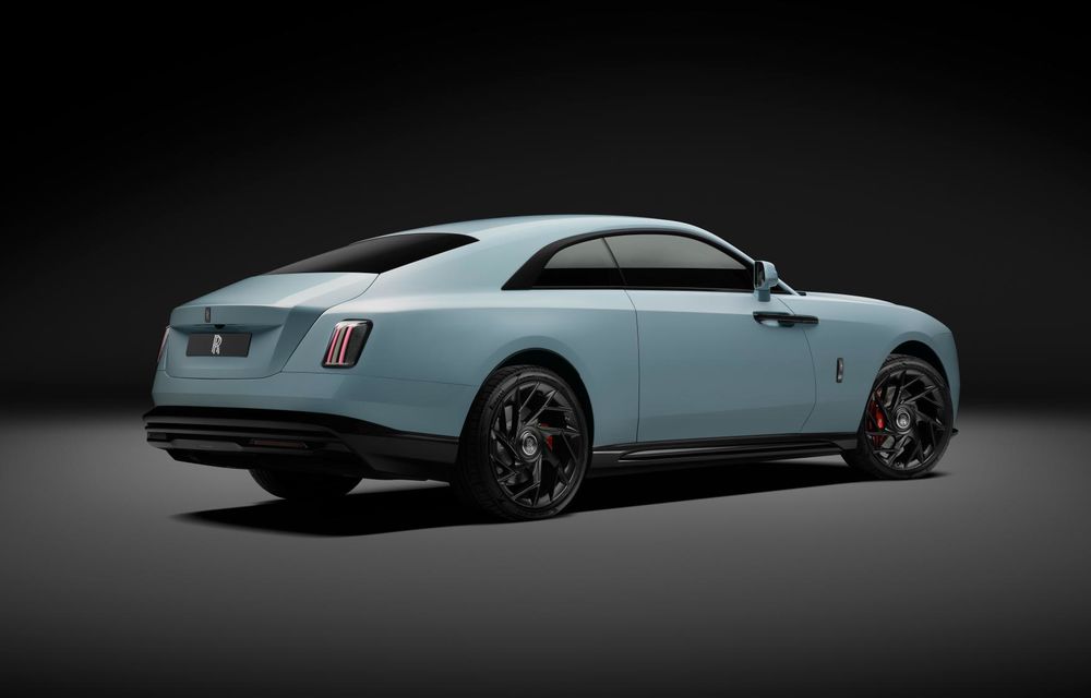 Noul Rolls-Royce Spectre Series II: autonomie mărită cu 18% - Poza 16
