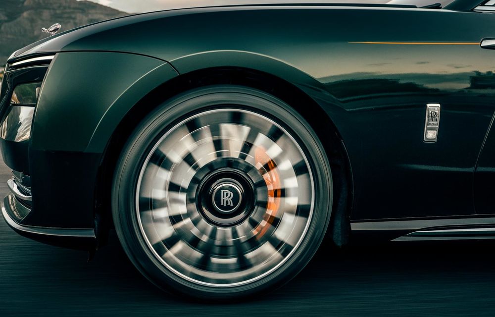Noul Rolls-Royce Spectre Series II: autonomie mărită cu 18% - Poza 33