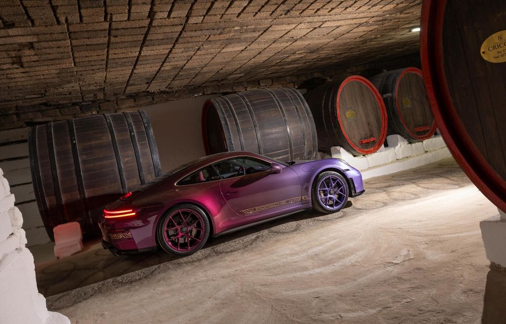 Noul Porsche 911 GT3 Tree of Life: sărbătorește 15 ani de prezență a mărcii în Republica Moldova - Poza 8