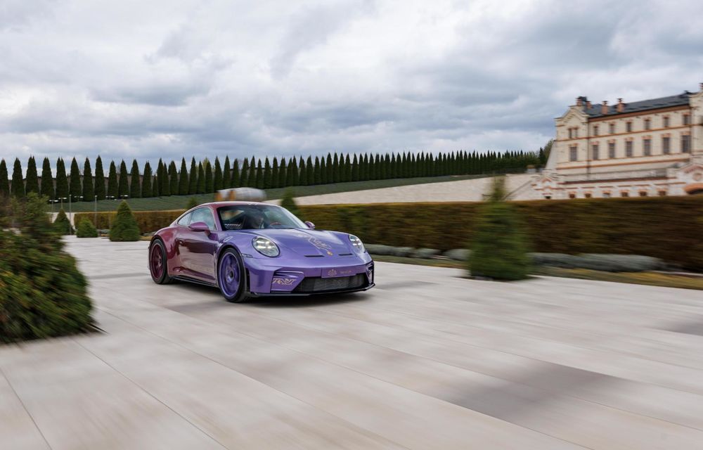 Noul Porsche 911 GT3 Tree of Life: sărbătorește 15 ani de prezență a mărcii în Republica Moldova - Poza 3