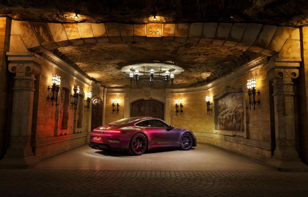 Noul Porsche 911 GT3 Tree of Life: sărbătorește 15 ani de prezență a mărcii în Republica Moldova - Poza 7