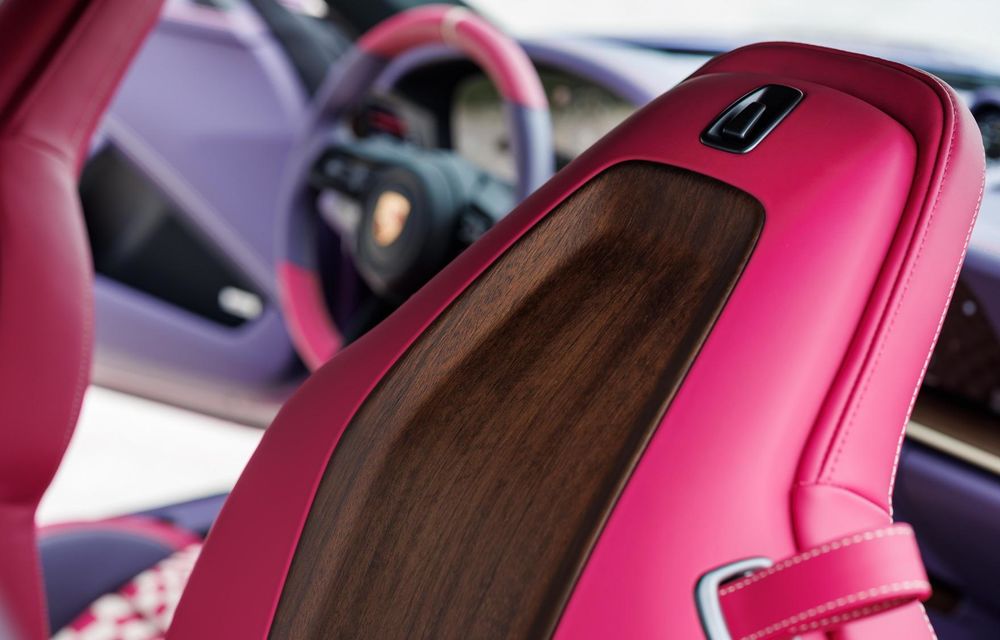 Noul Porsche 911 GT3 Tree of Life: sărbătorește 15 ani de prezență a mărcii în Republica Moldova - Poza 16