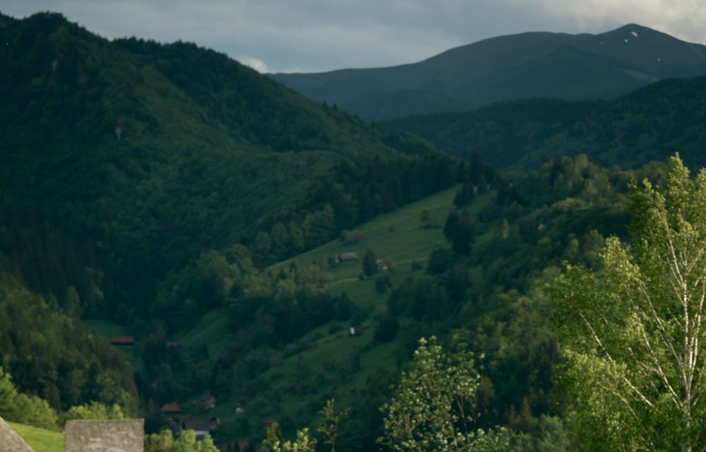 REPORTAJ: La granița dintre confort și aventură: Range Rover Experience în inima munților - Poza 18
