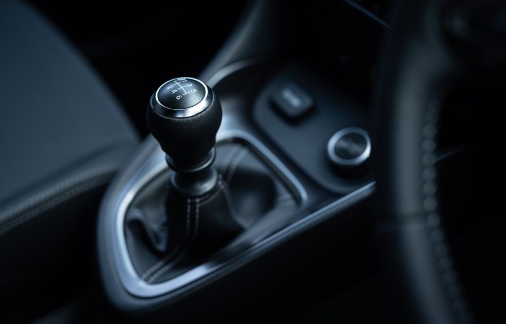 Toyota: cutie manuală simulată pentru mașini electrice, inclusiv simularea opririi motorului - Poza 1