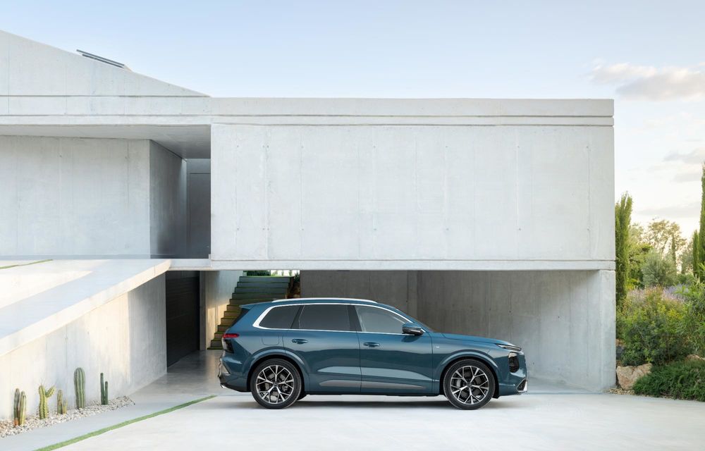 Noul Audi Q7: design complet nou și motor V6 diesel mild-hybrid - Poza 3 Noul Audi Q7: design complet nou și motor V6 diesel mild-hybrid - Poza 3